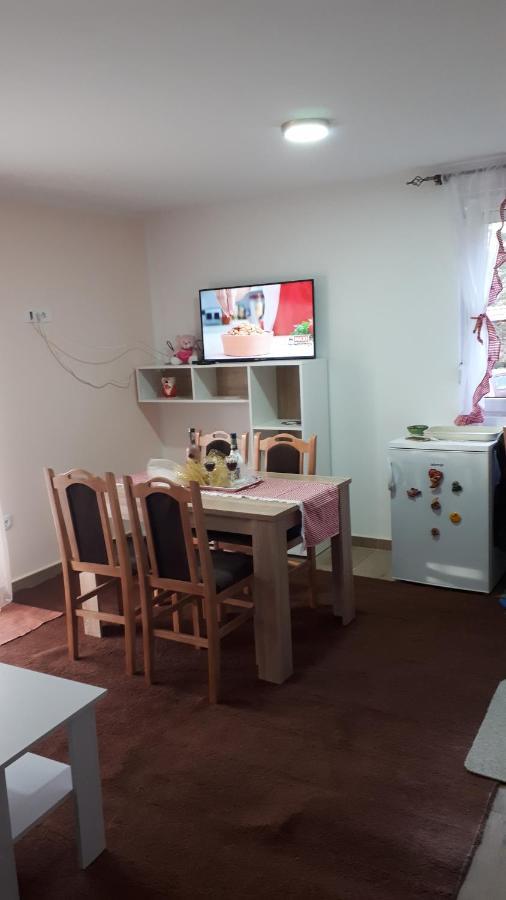 Apartament Apartman Gorski Raj Minimum 2 Nocenja Jevtici Zewnętrze zdjęcie